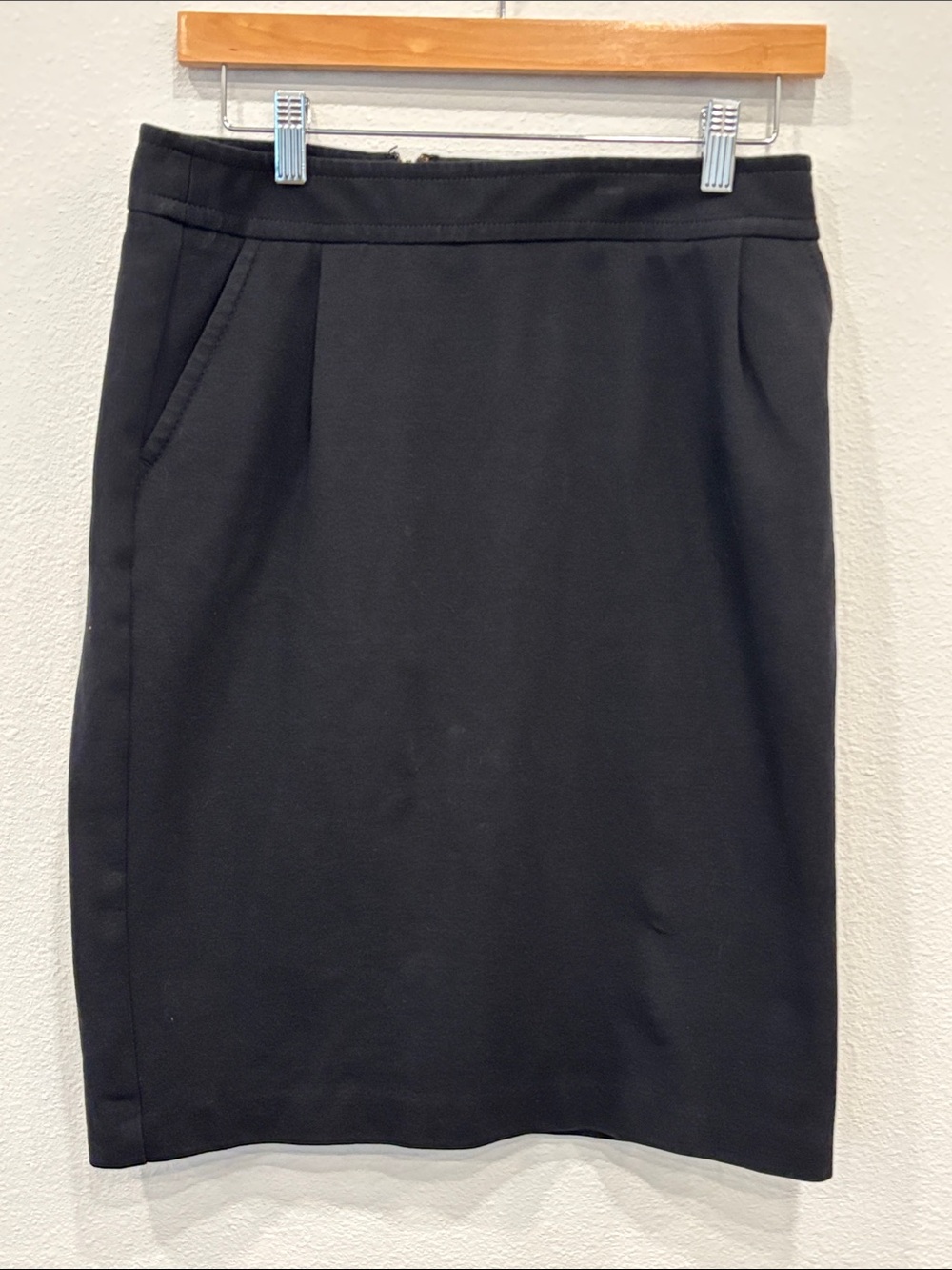 Banana Republic Black Pencil Skirt - Tailored Work Skirt